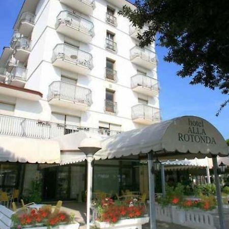 Hotel Alla Rotonda ليدو دي يسولو المظهر الخارجي الصورة