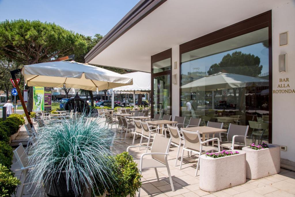Hotel Alla Rotonda ليدو دي يسولو المظهر الخارجي الصورة