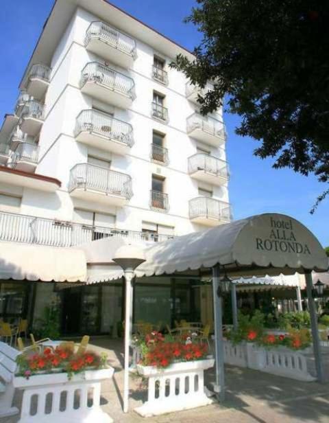 Hotel Alla Rotonda ليدو دي يسولو المظهر الخارجي الصورة