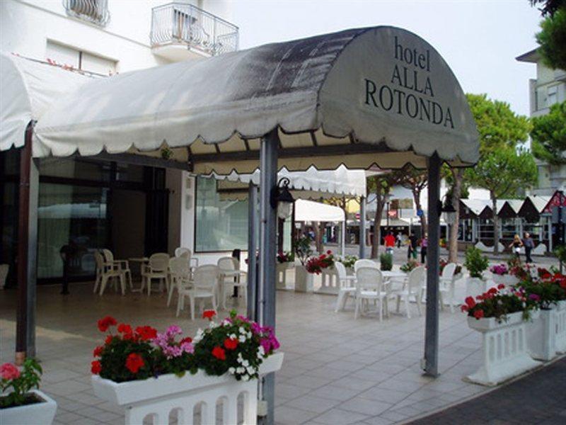 Hotel Alla Rotonda ليدو دي يسولو المظهر الخارجي الصورة